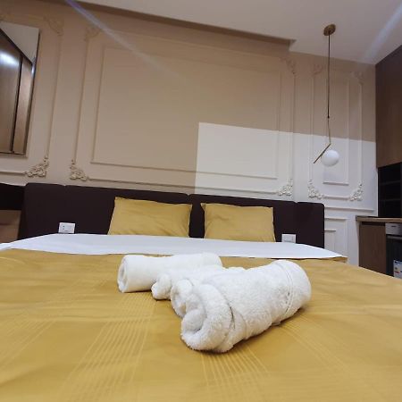 #New Luxury Apartment 地拉那 外观 照片