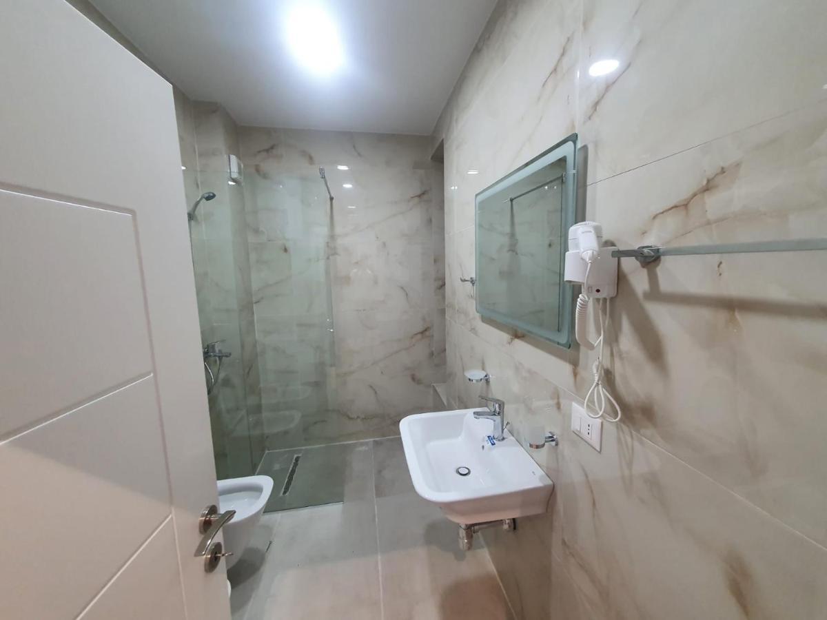 #New Luxury Apartment 地拉那 外观 照片