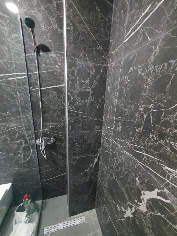 #New Luxury Apartment 地拉那 外观 照片