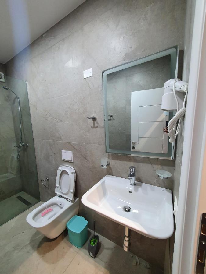 #New Luxury Apartment 地拉那 外观 照片